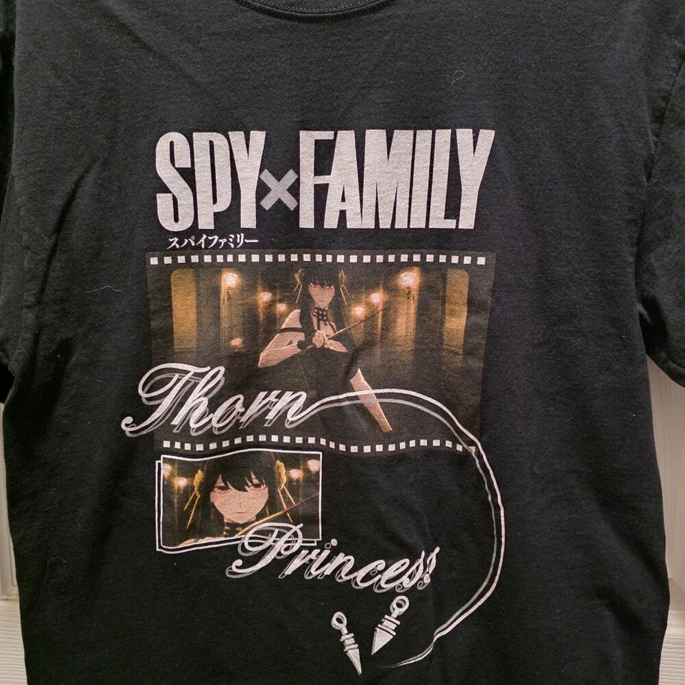Spy x Family Yor Forger Thorn Princess Anime T-Shirt Black Medium Crunchyroll